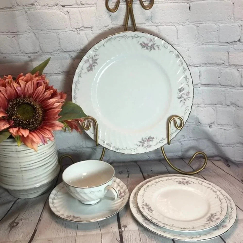 5pc vintage porcelain china Gold Standard dinnerware made in Japan